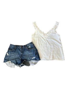 White Appliqué Trim Tank Top and Distressed Denim Shorts Set. Size Large
